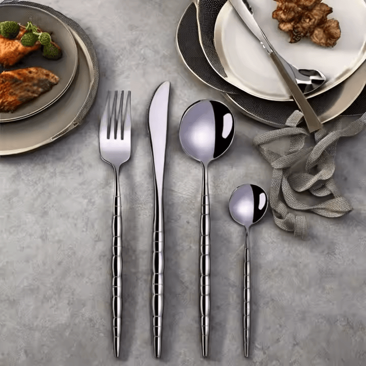 Cutlery Set with Case