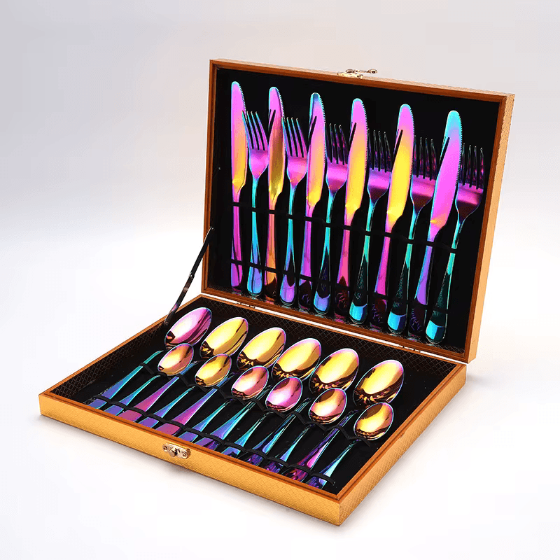 24-Piece Cutlery Set in Wooden Box